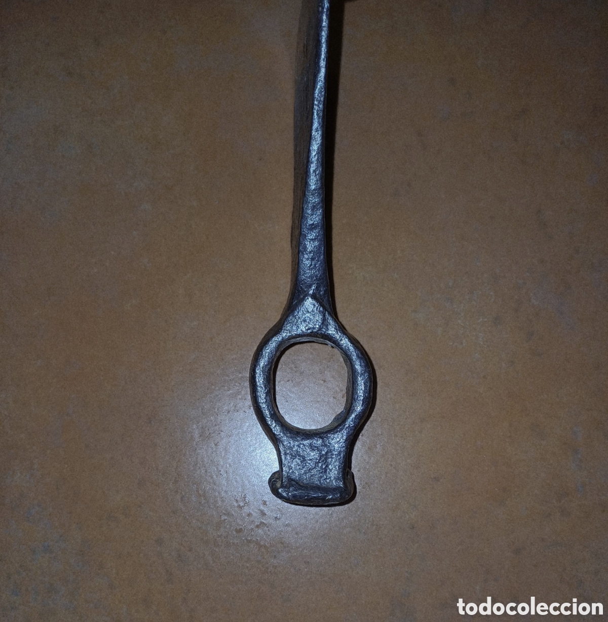 Antig&uuml;edades: Hacha Minera de forja s.XIX - Foto 3