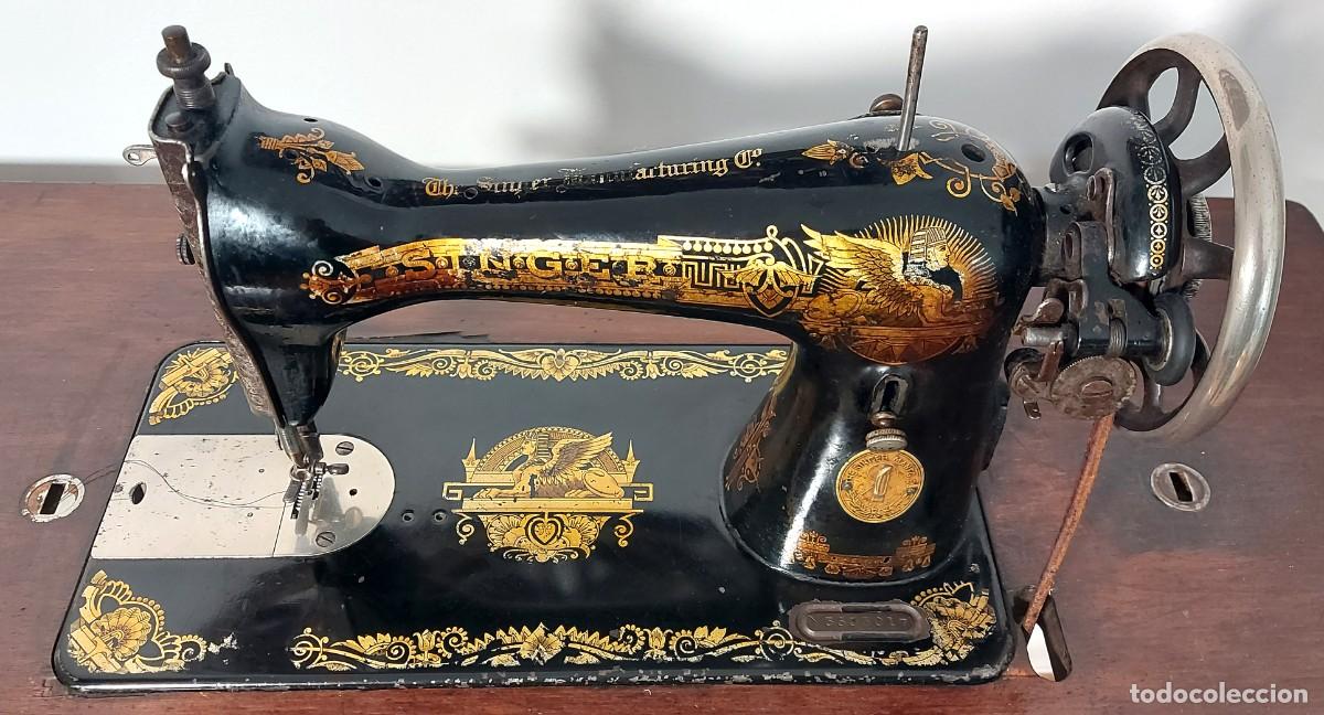 Antig&uuml;edades: SINGER 1921 &ndash; Con Mueble, Luz y Funcionando. - Foto 5
