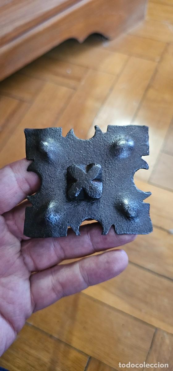 Antig&uuml;edades: Bonito clavo forja XVI XVIII trabajado