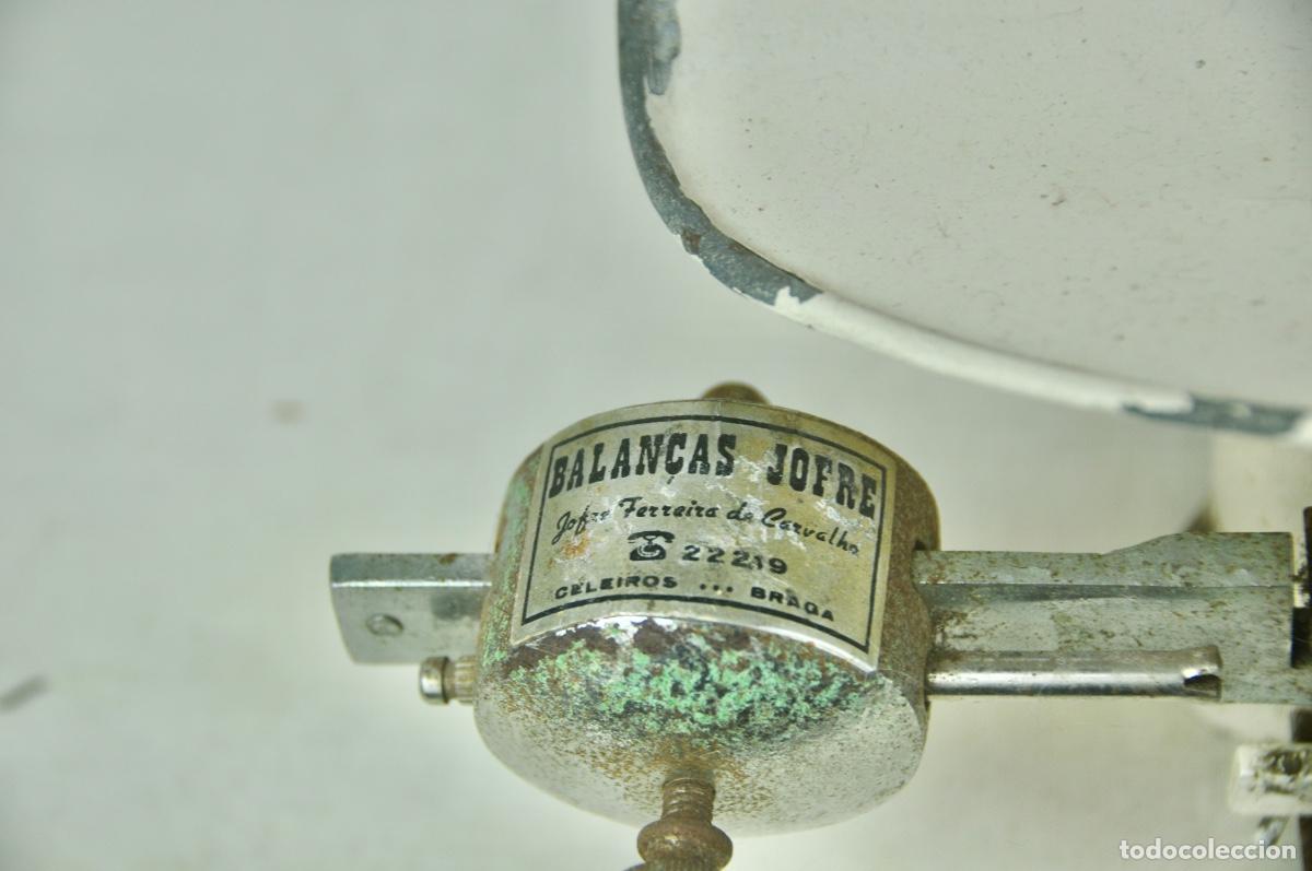 Antig&uuml;edades: Balanza de farmacia para bebes - Foto 4