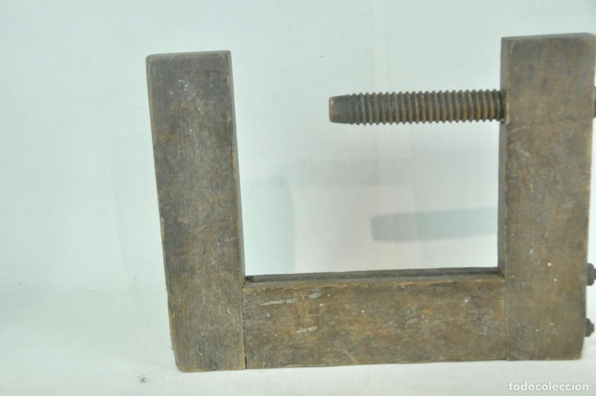 Antig&uuml;edades: Sargento en madera antiguo - Foto 2