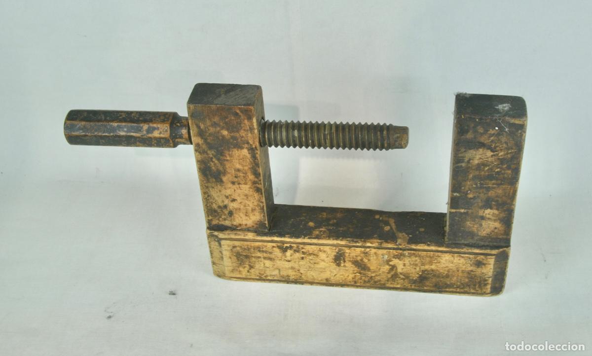 Antig&uuml;edades: Sargento en madera para carpintero - Foto 4