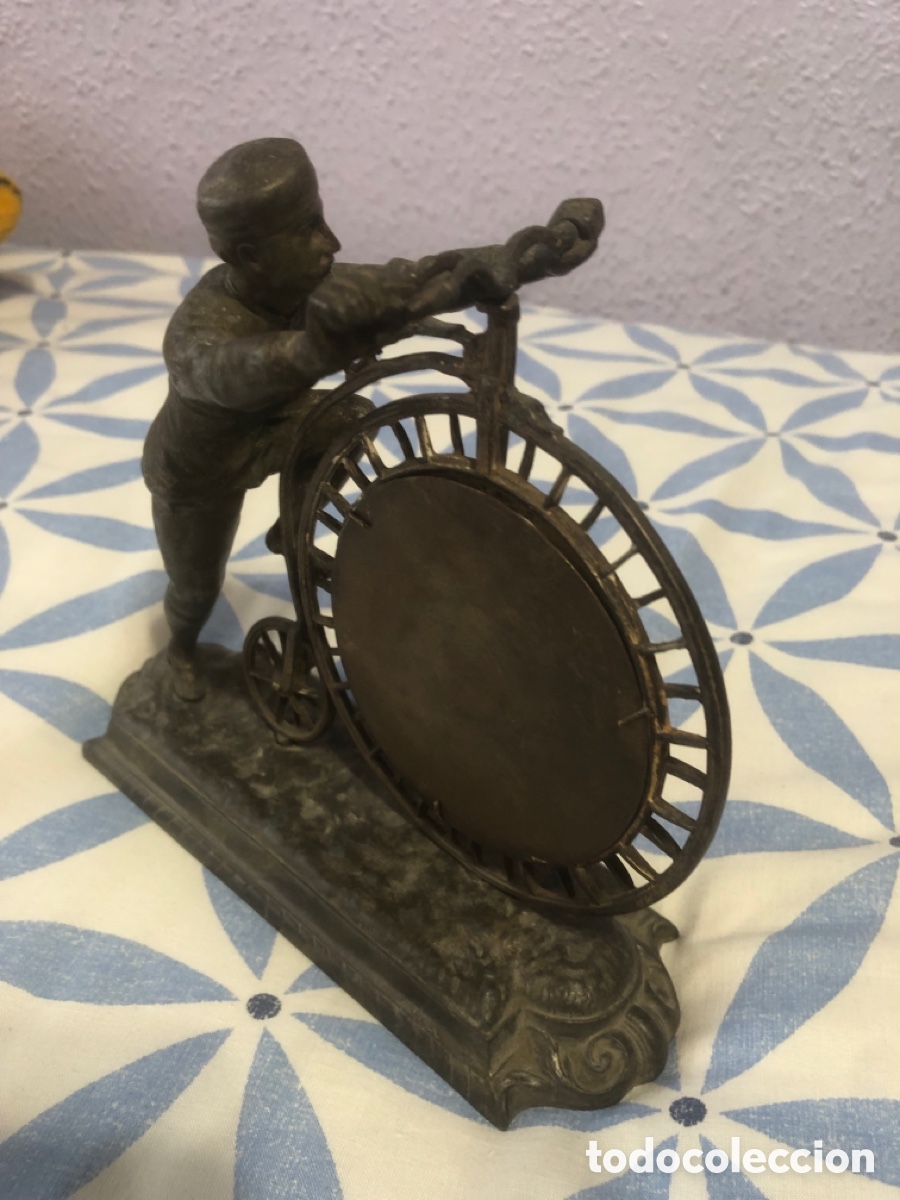 Antig&uuml;edades: Term&oacute;metro calamina figura bicicleta - Foto 7