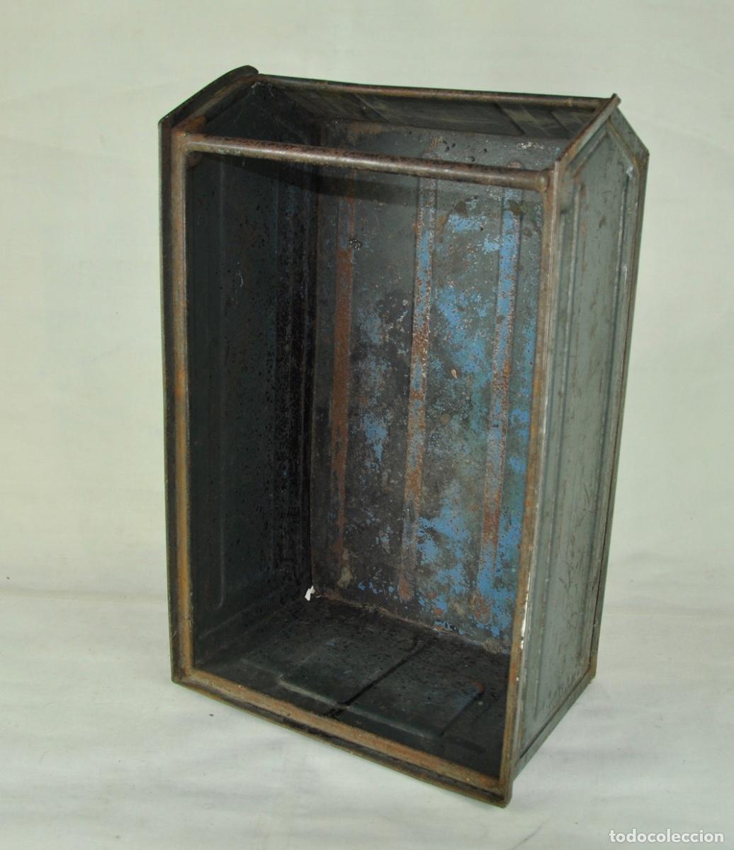 Antig&uuml;edades: Caja industrial en verde oscuro - Foto 4
