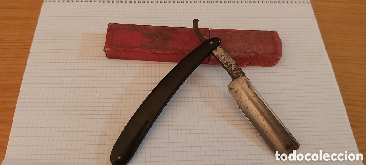 Antig&uuml;edades: NAVAJA DE AFEITAR COCODRILO 14. CUCHILLERIA DE RIPOLL
