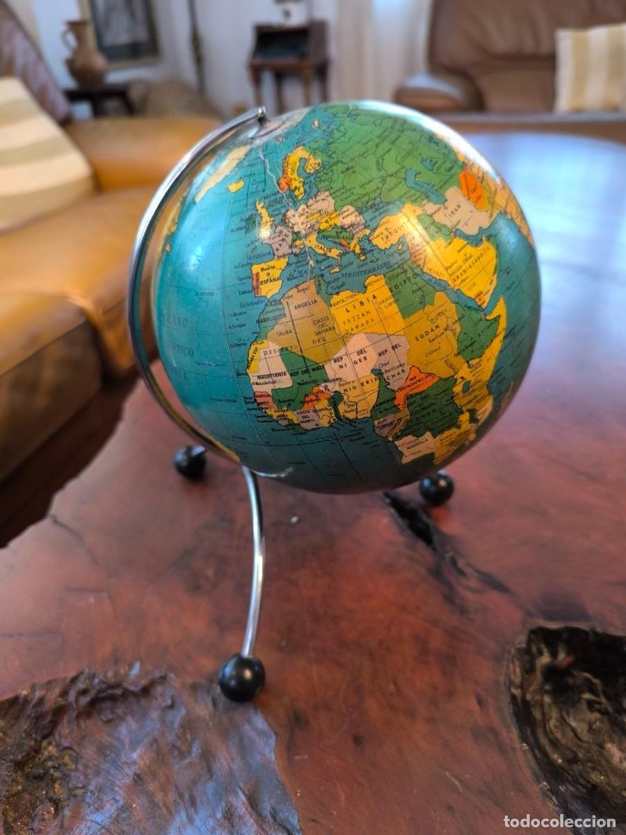 Antig&uuml;edades: Peque&ntilde;o globo terr&aacute;queo,(terrestre) Bola del mundo DALMAU 22 CM