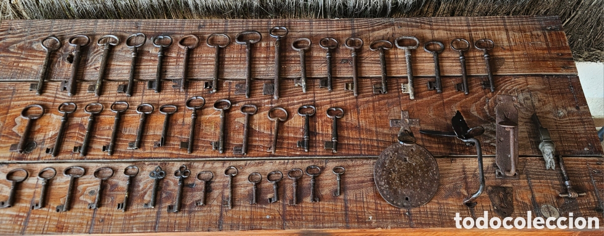 Antig&uuml;edades: LOTE DE LLAVES ANTIGUAS