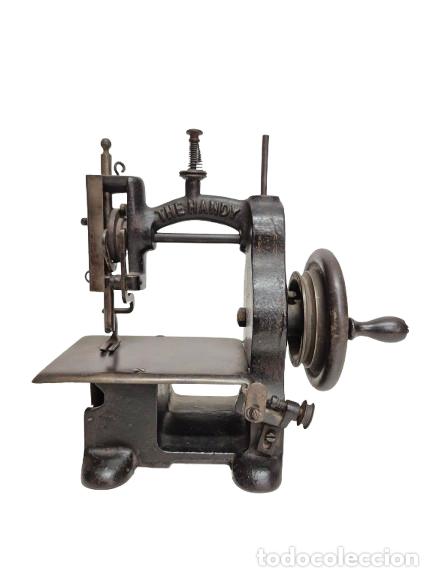 Antig&uuml;edades: M&aacute;quina de Coser, Harpur & Mason, Inglaterra - Modelo The Handy - Hierro Fundido - A&ntilde;o 1890