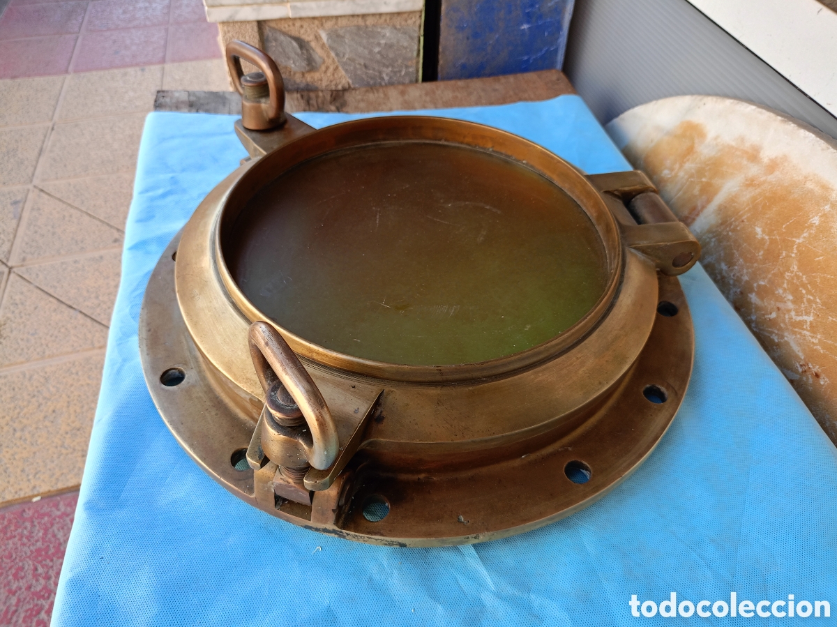 Antig&uuml;edades: ANTIGUO OJO DE BUEY DE BRONCE. 46 CM