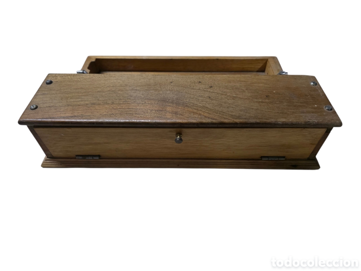 Antig&uuml;edades: Ped&iacute;grafo antiguo en madera - Foto 2
