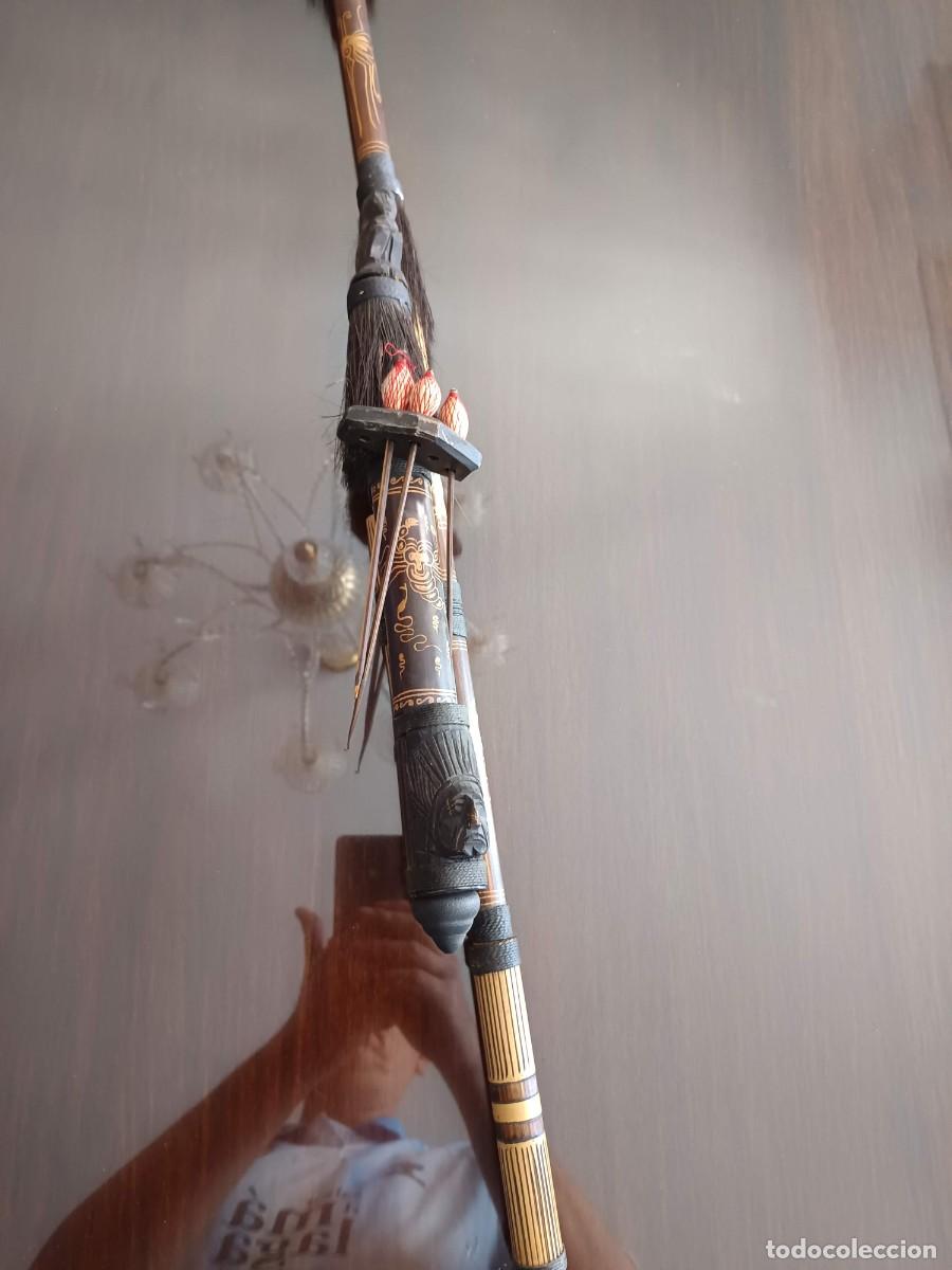 Antig&uuml;edades: Cerbatana amerindia con dardos originales - Foto 3