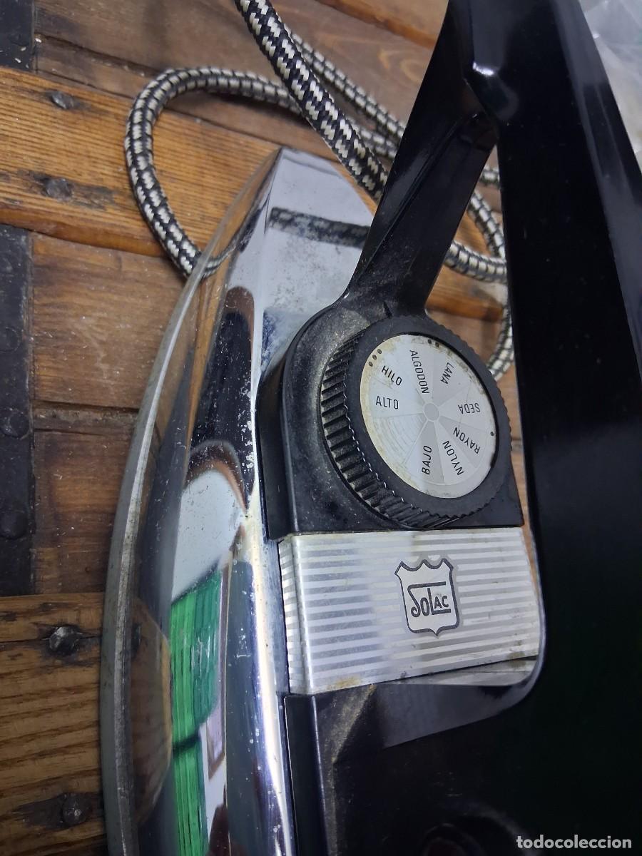 Antig&uuml;edades: Plancha para la ropa marca solac electrica Modelo 835/E - Foto 2