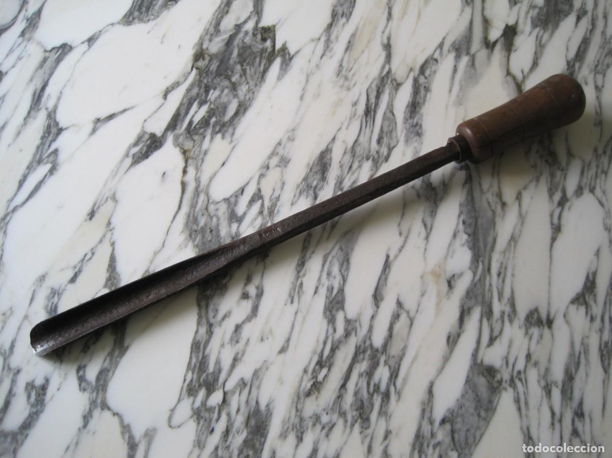 Antig&uuml;edades: ANTIGUA GUBIA DE HIERRO - FORM&Oacute;N - CINCEL - CARPINTER&Iacute;A - GRAN TAMA&Ntilde;O - 56 CM