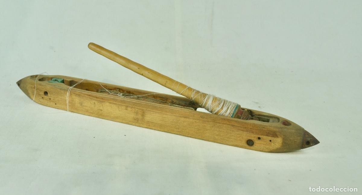 Antig&uuml;edades: Lanzadera de telar largo 43 cm - Foto 5