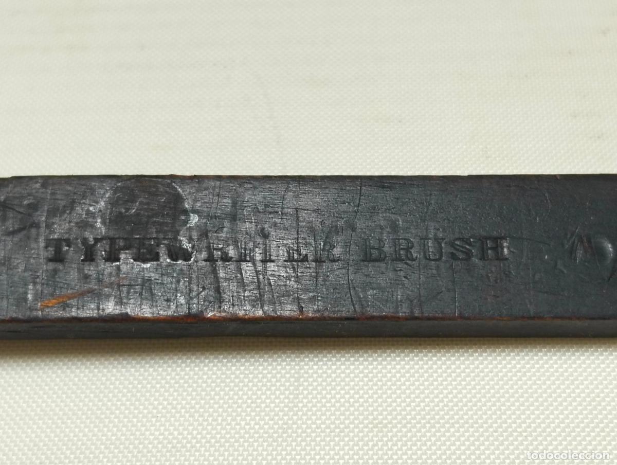 Antig&uuml;edades: CEPILLO DE LIMPIEZA MAQUINA DE ESCRIBIR - Foto 2