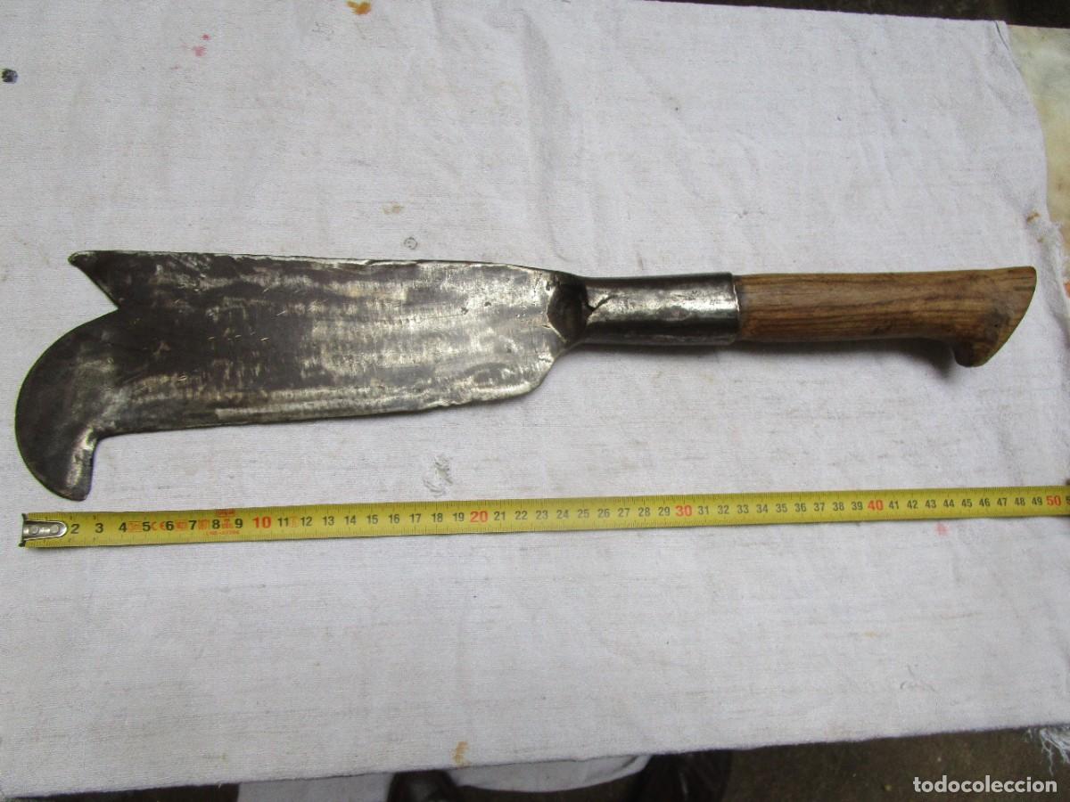 Antig&uuml;edades: FOUZA FOUCE MACHETA PODON, FORJA, APROX 1900, 900GR, 50CM INC EMPU&Ntilde;ADURA.+ INFO Y FOTOS