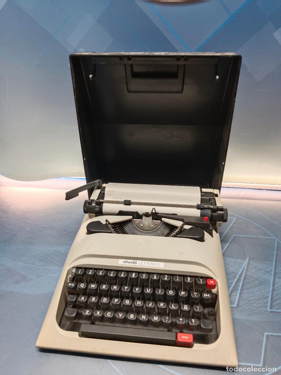 Antig&uuml;edades: Maquina de escribir, Olivetti lettera 12, buen estado