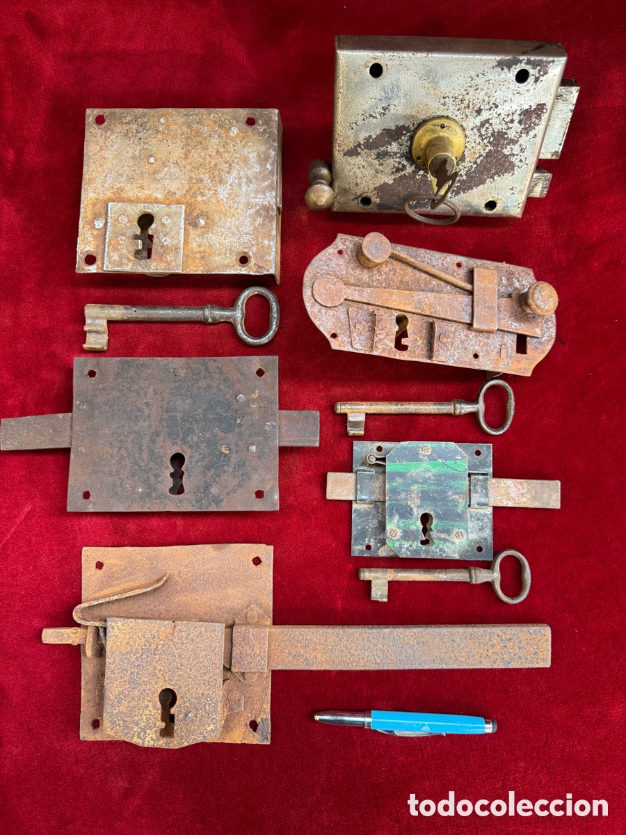 Antig&uuml;edades: Gran lote de cerraduras de forja! S.XIX.