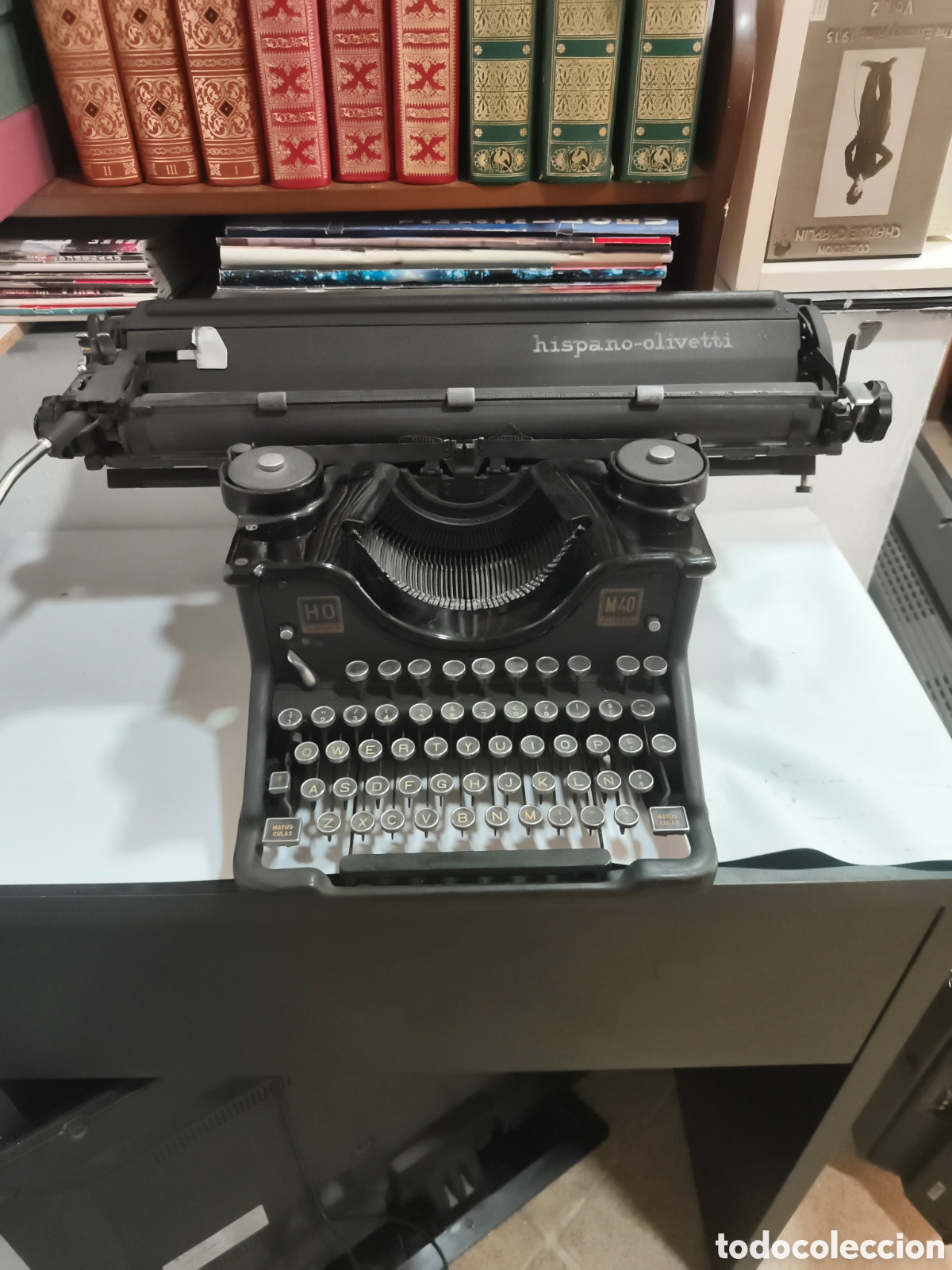 Antig&uuml;edades: Maquina de escribir hispano olivetti