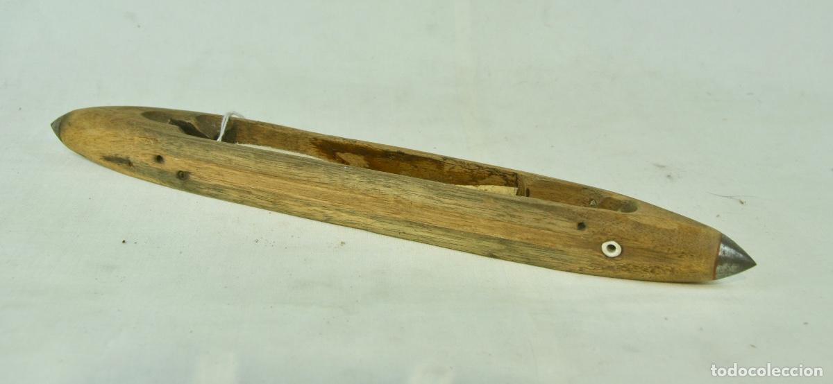 Lanzadera de telar largo 37.5 cm.