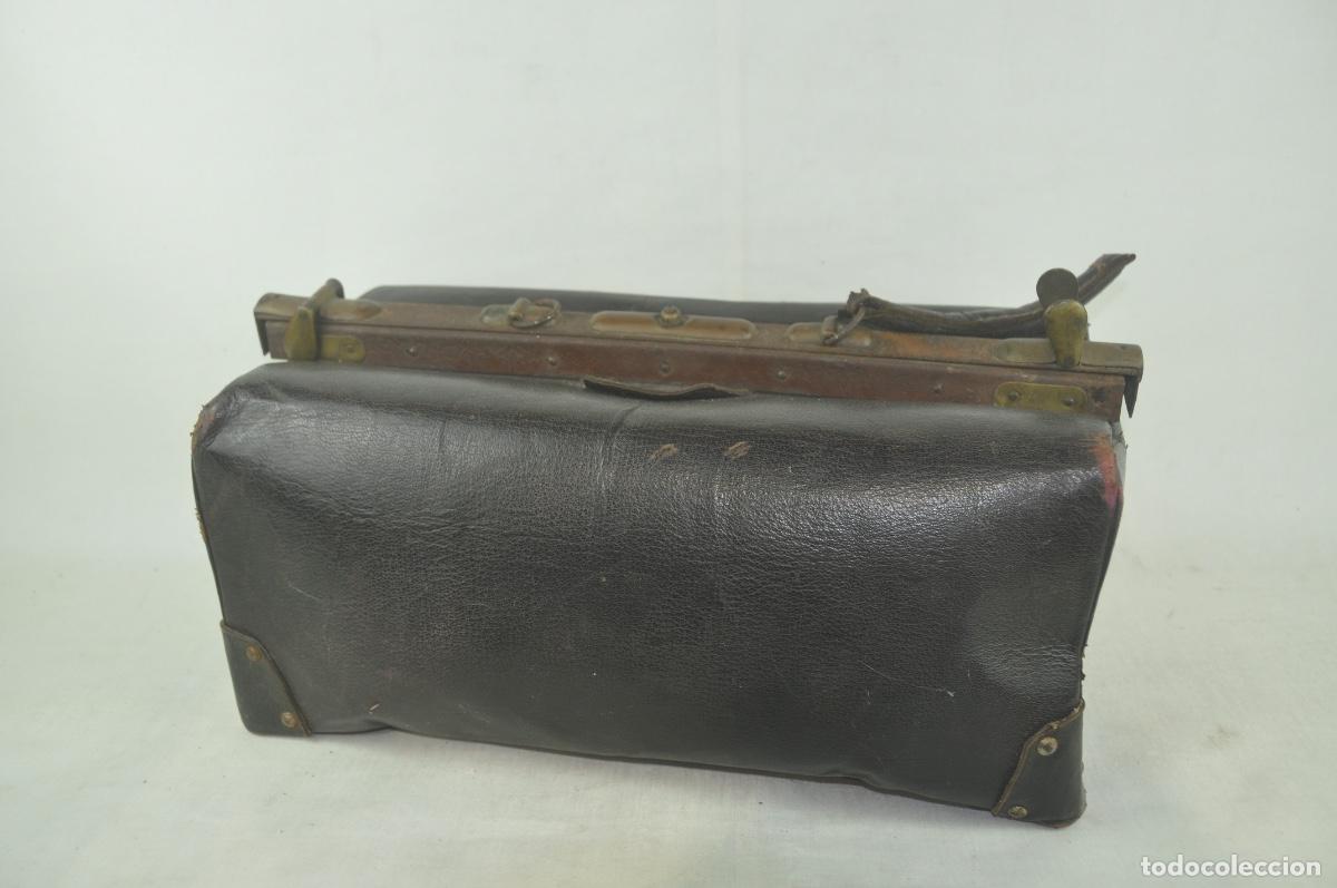 Antig&uuml;edades: Malet&iacute;n m&eacute;dico - Foto 3