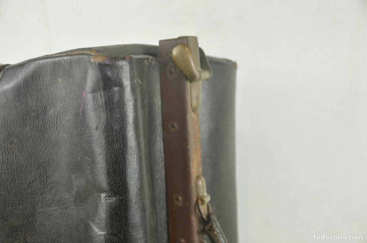 Antig&uuml;edades: Malet&iacute;n m&eacute;dico - Foto 5