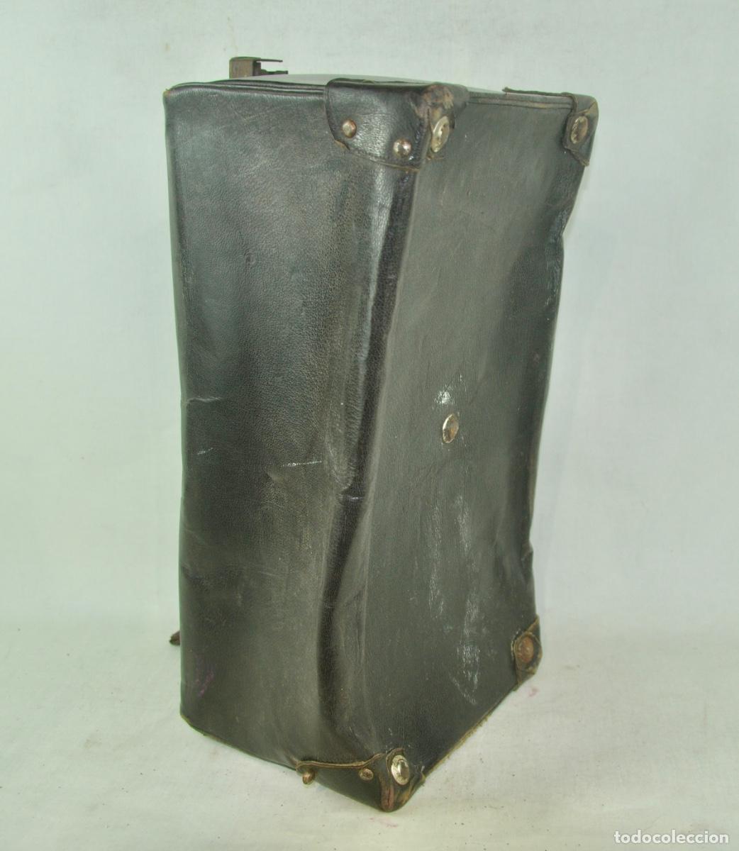 Antig&uuml;edades: Malet&iacute;n m&eacute;dico - Foto 7