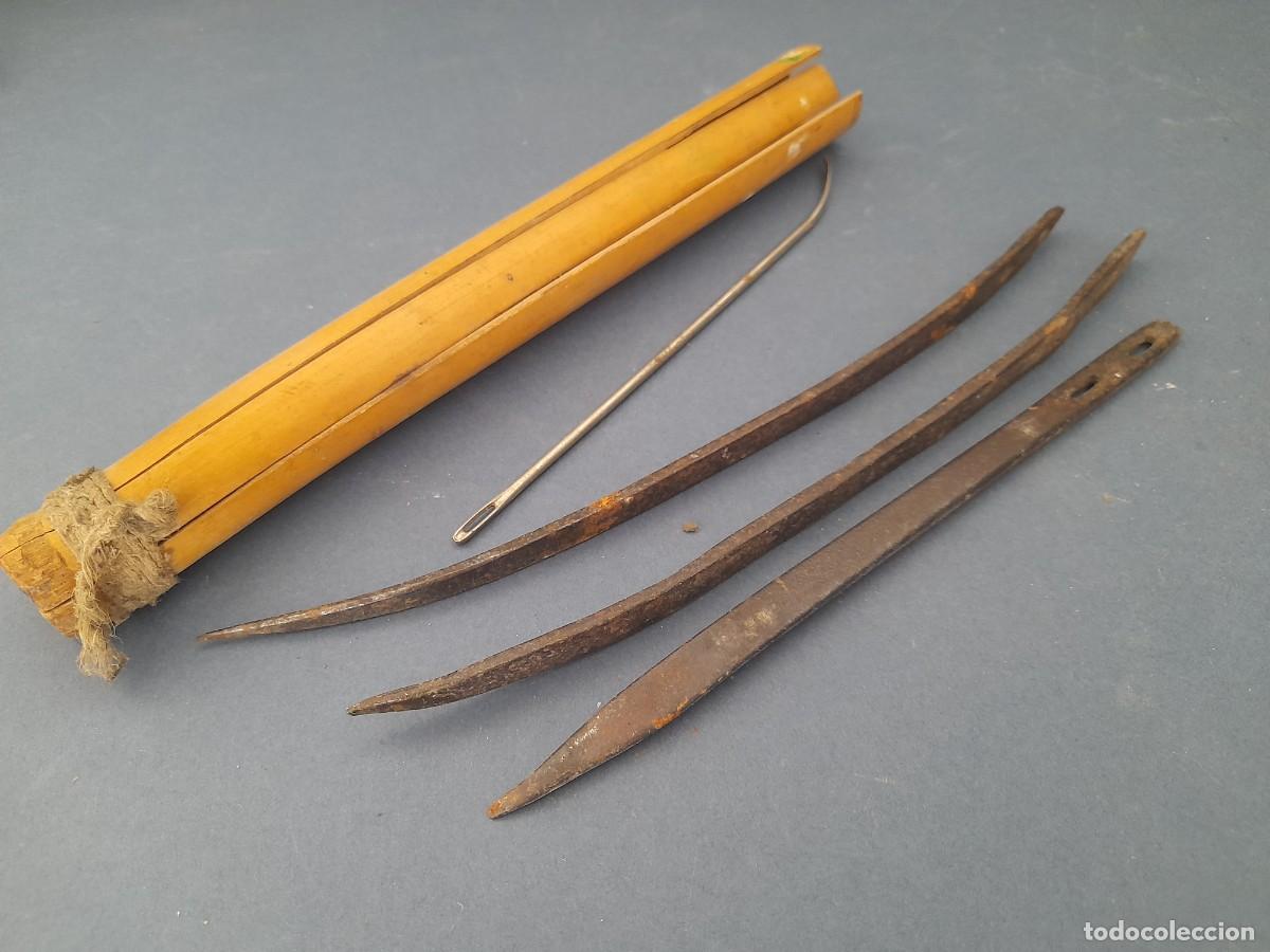 Antig&uuml;edades: lote 4 agujas para esparto o sacos, 3 de hierro 18 a 22cm aprox, 1 de acero 15,5cm aprox