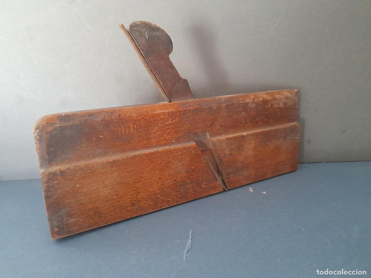 Antig&uuml;edades: garlopin de moldura, cepillo de carpintero, corte concavo 2cm aprox, largo 24.5cm aprox