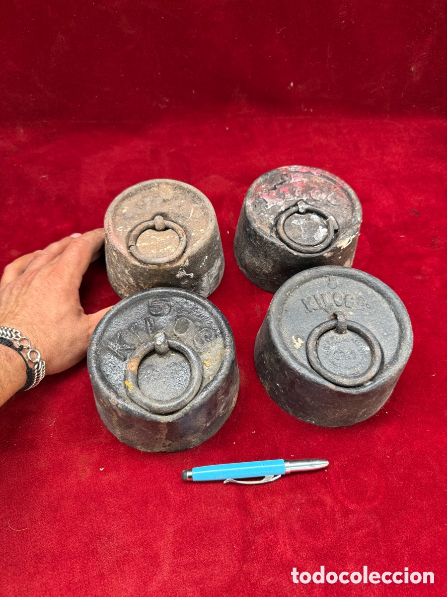Antig&uuml;edades: Lote de 4 pesos de bascula,de 5 kg cada uno!