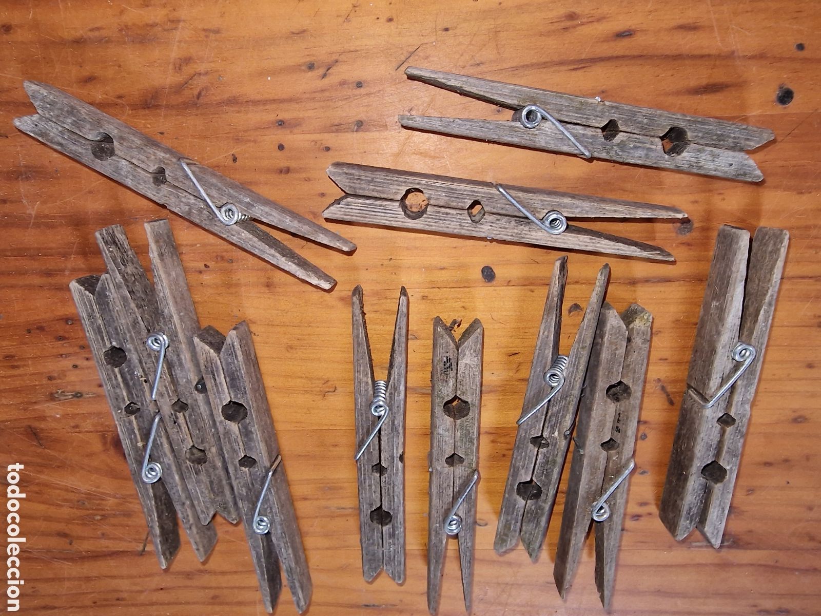 Antig&uuml;edades: Antiguas pinzas de tender la ropa de madera,lote 12,medida 10cm