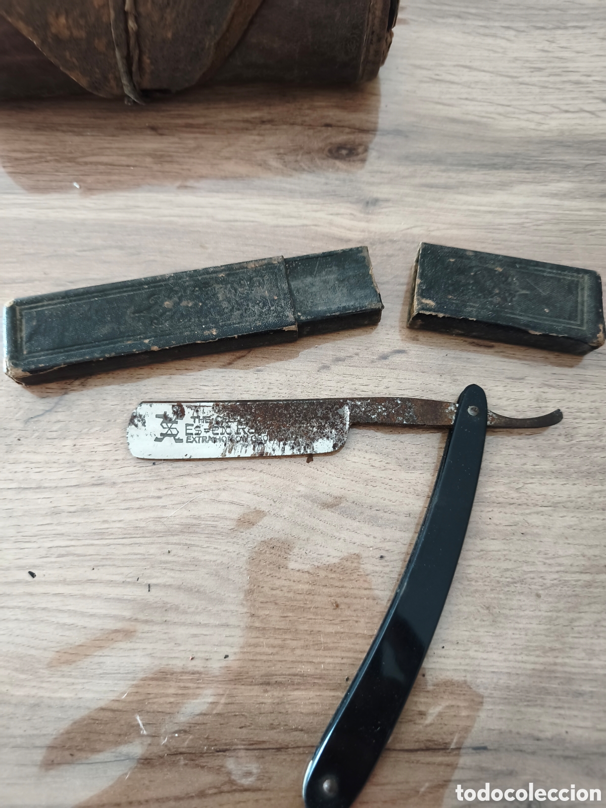 Antig&uuml;edades: Lote de 4 Navajas de Afeitar Antiguas de Barbero - Para Restaurar o Piezas / Repuestos
