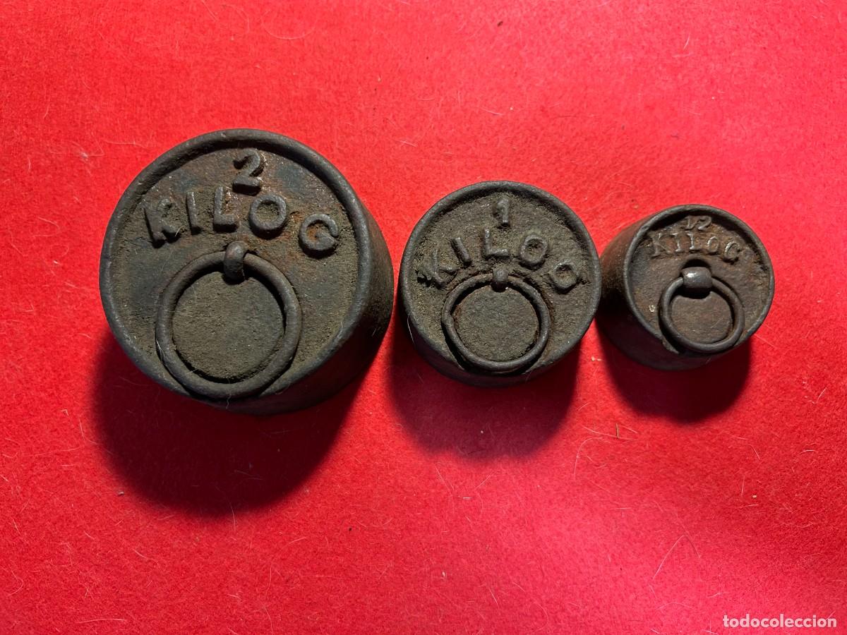 Antig&uuml;edades: Pesas antiguas de hierro y plomo, para balanza 2K, 1K, 1/2K, lote 3