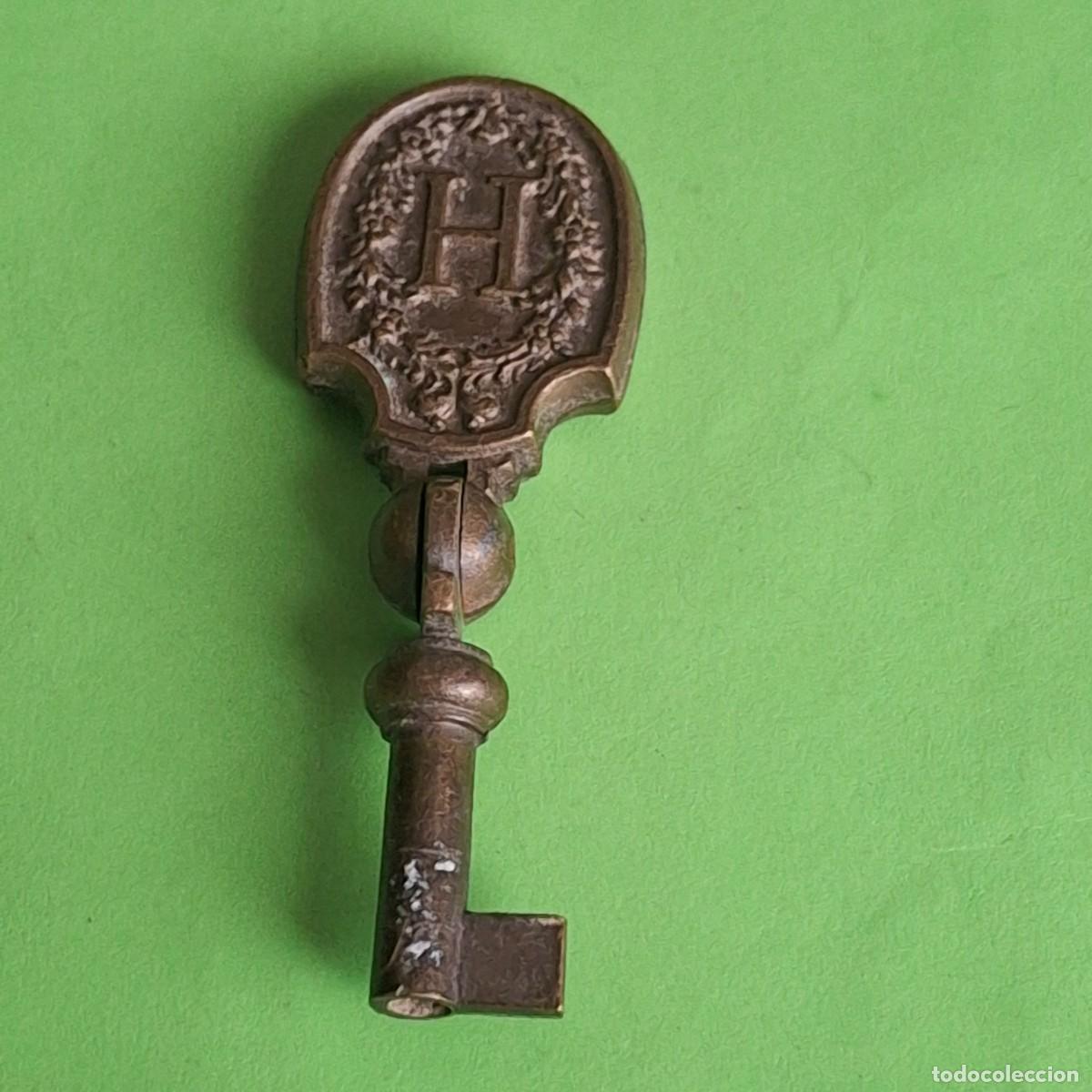 Antig&uuml;edades: ANTIGUA LLAVE PLEGABLE - CON H DE HOTEL - NO LLAVERO
