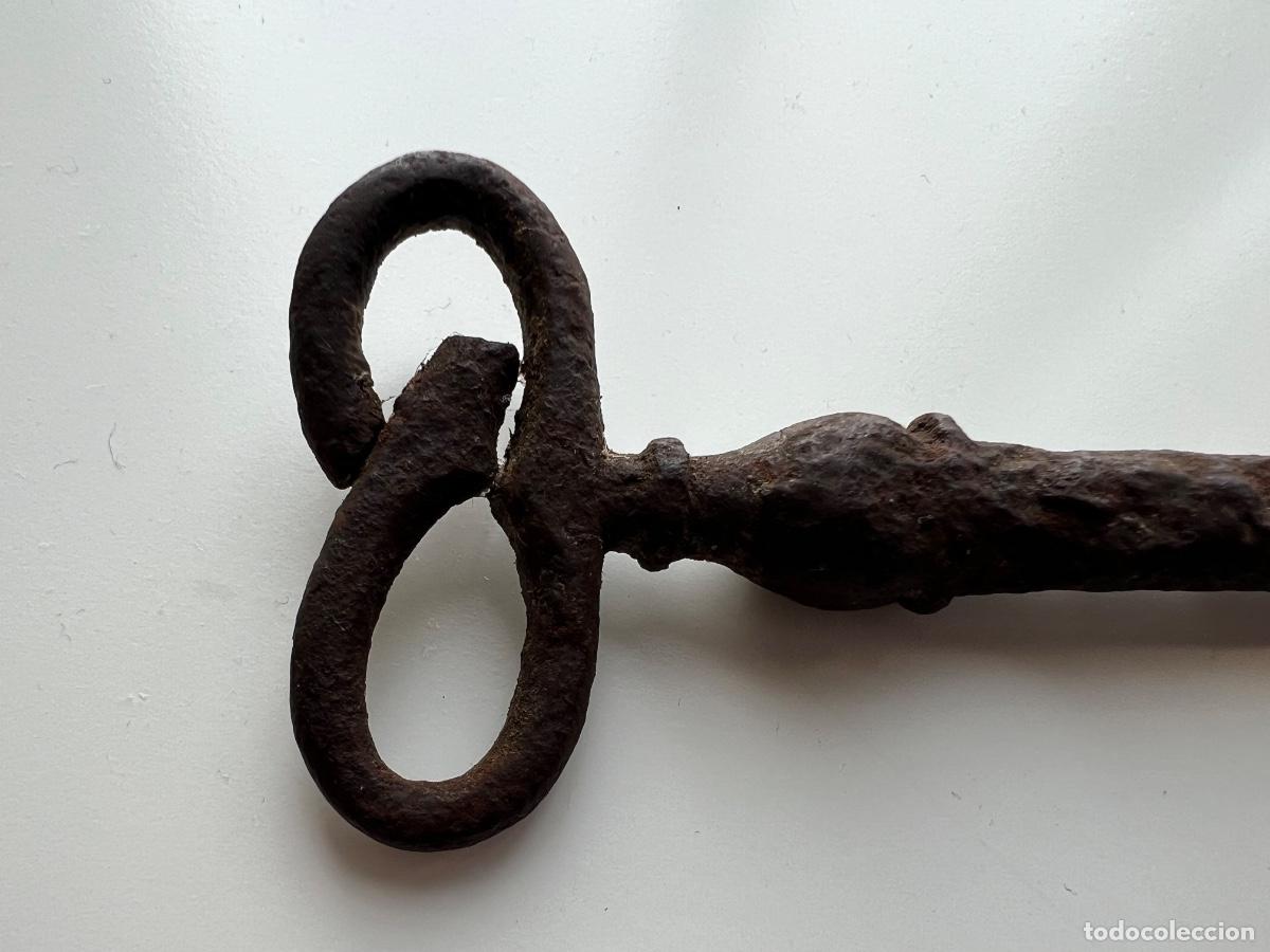 Antig&uuml;edades: ANTIGUA LLAVE DE FORJA 16,5 CMS - Foto 3