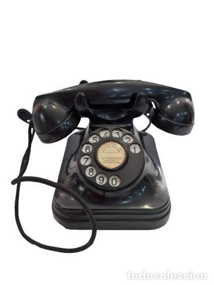 Tel&eacute;fonos: Tel&eacute;fono de mesa rotativo cl&aacute;sico de baquelita con disco