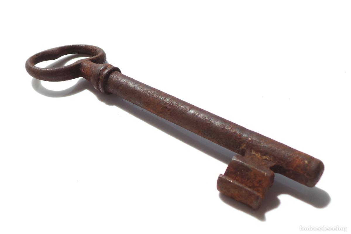 Antig&uuml;edades: LLAVE DE COLECCI&Oacute;N.- 13,3 CM DE LARGO. - Foto 3