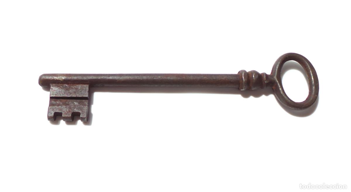 Antig&uuml;edades: LLAVE DE COLECCI&Oacute;N.- 12,1 CM DE LARGO.