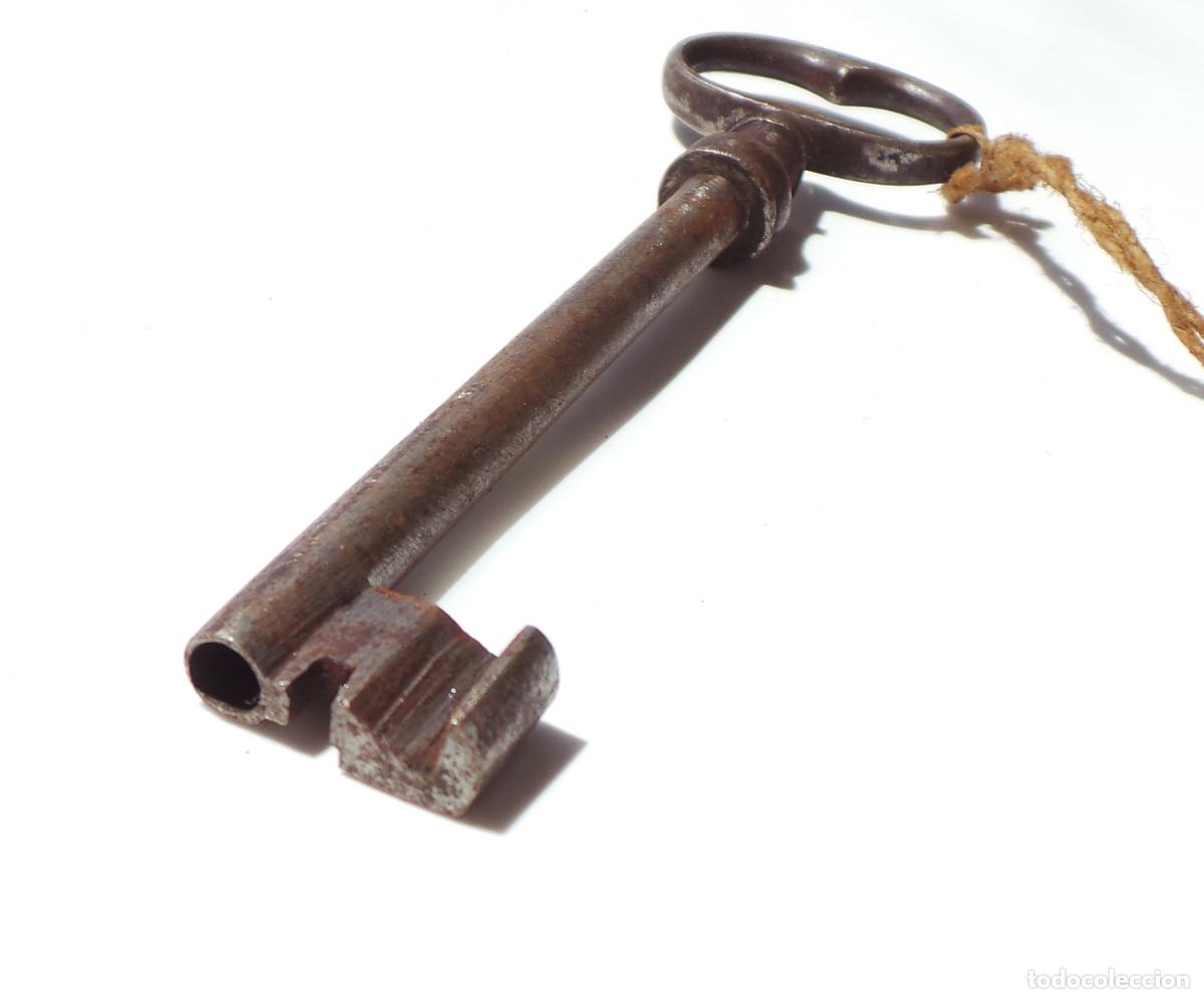 Antig&uuml;edades: LLAVE DE COLECCI&Oacute;N.- 15,3 CM DE LARGO. - Foto 4