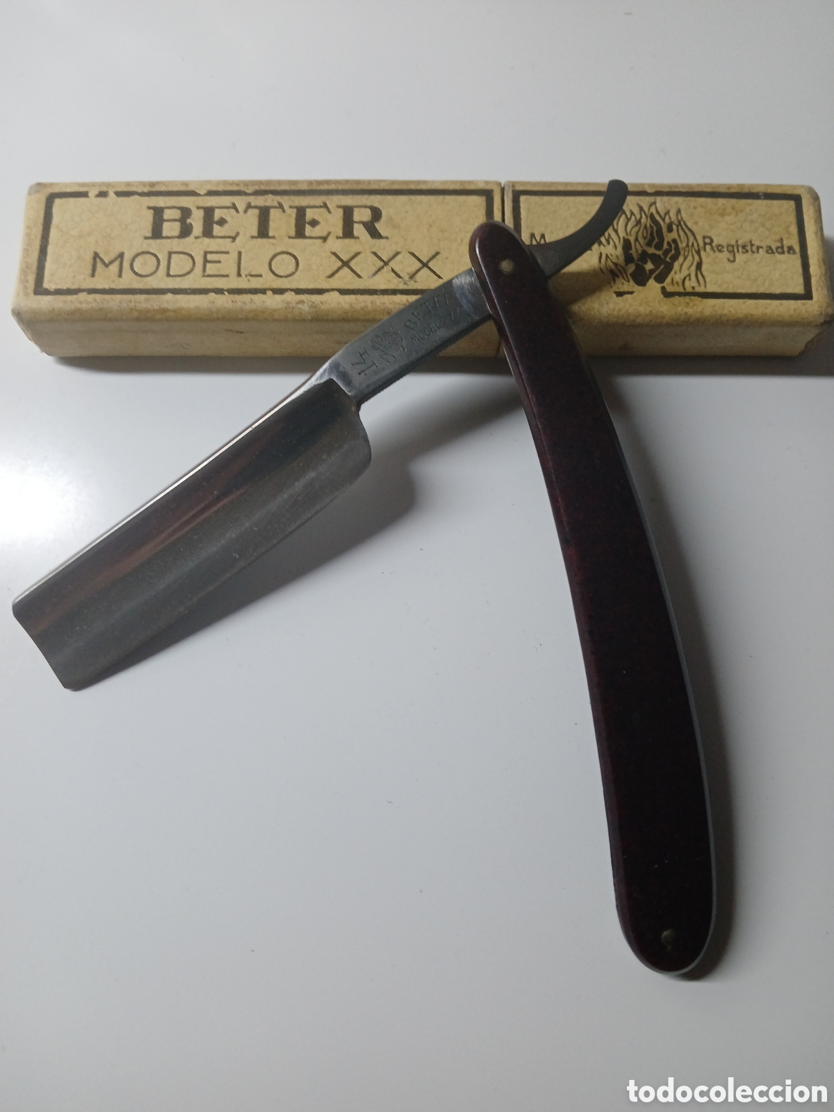 Antig&uuml;edades: NAVAJA DE BARBERO BETER MODELO XXX EN CAJA ORIGINAL.