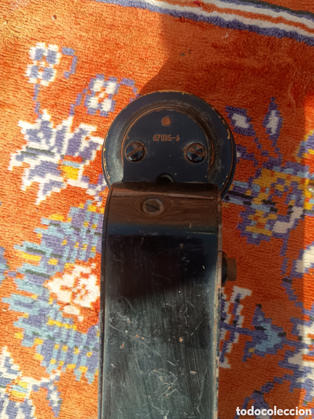 Tel&eacute;fonos: Tel&eacute;fono met&aacute;lico negro - Foto 4