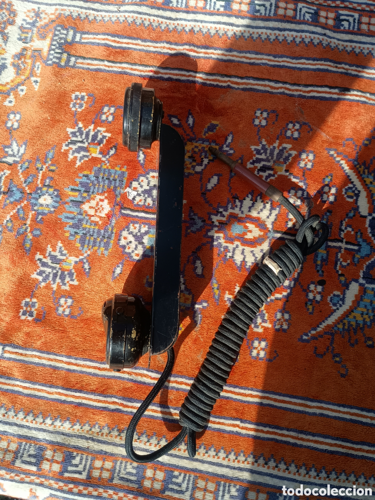 Tel&eacute;fonos: Tel&eacute;fono met&aacute;lico negro - Foto 7
