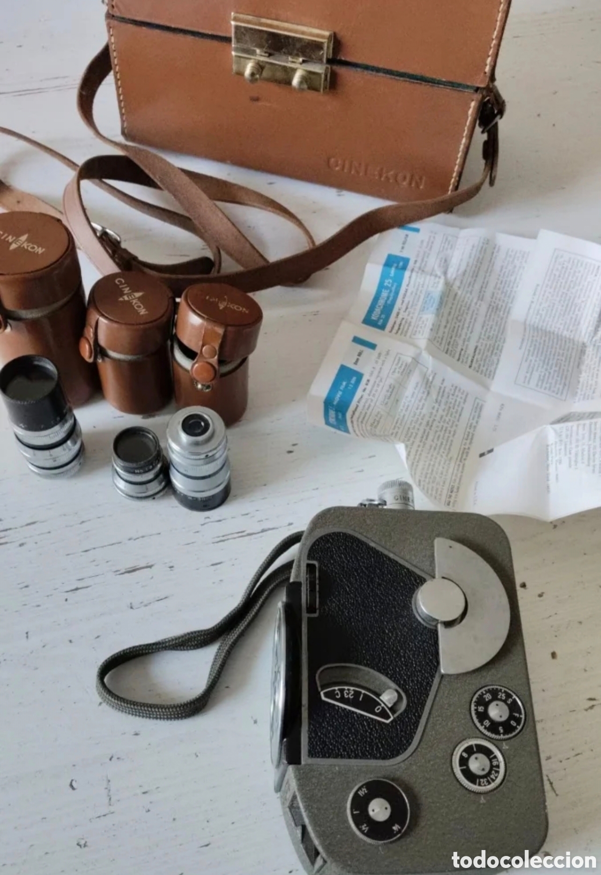 Antiquit&eacute;s: C&aacute;mara de Cine Vintage ARCO EIGHT 8mm + Set de 3 Lentes CINEKON (No Probada)