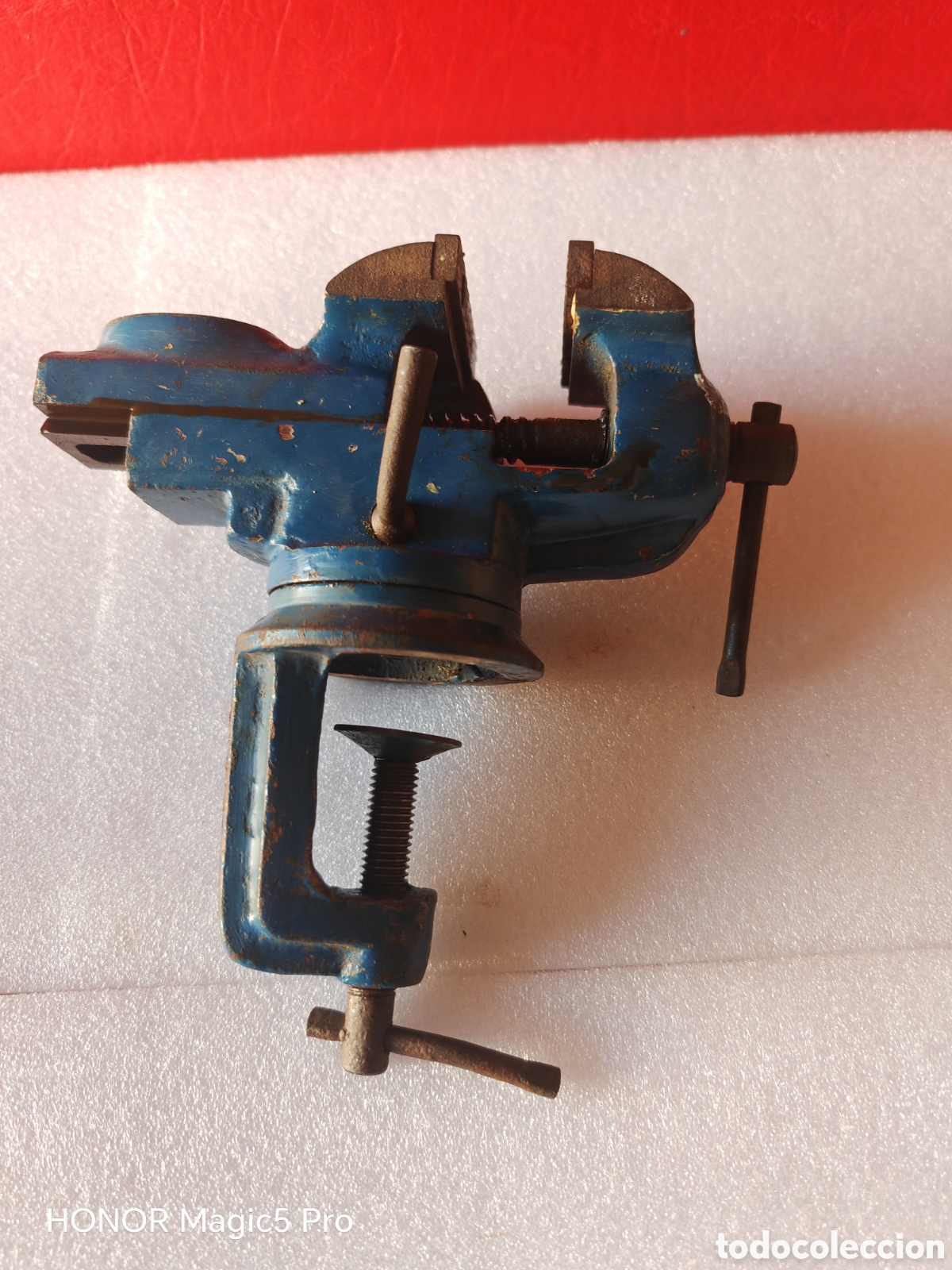 Antig&uuml;edades: Antiguo tornillo de banco giratorio - Foto 2