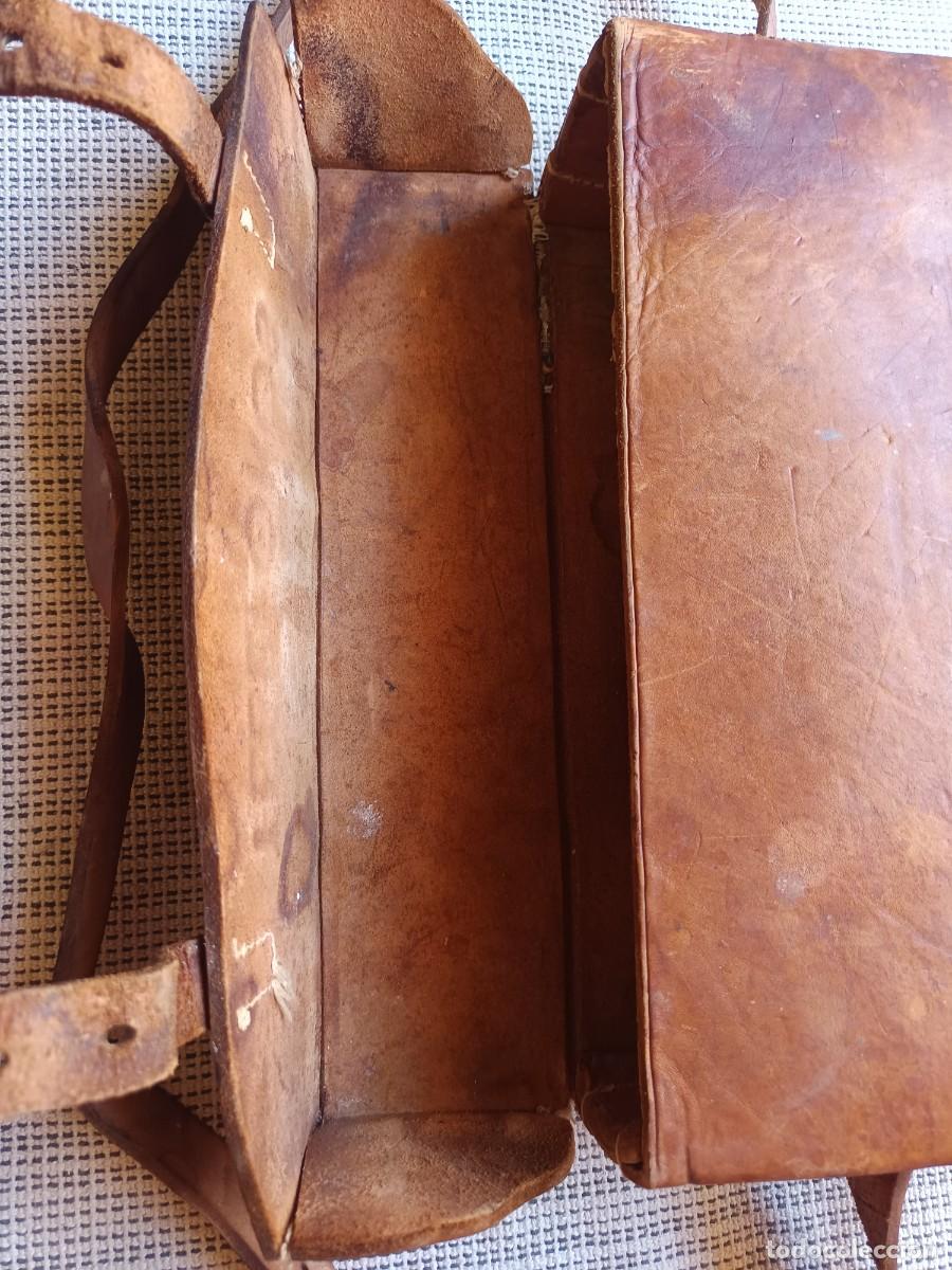 Antig&uuml;edades: Cartera cuero Tel&eacute;fonos. - Foto 2