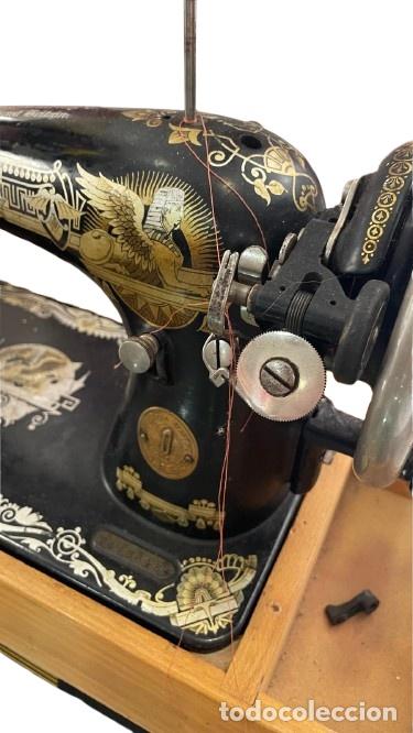 Antig&uuml;edades: M&aacute;quina de coser antigua - Foto 6