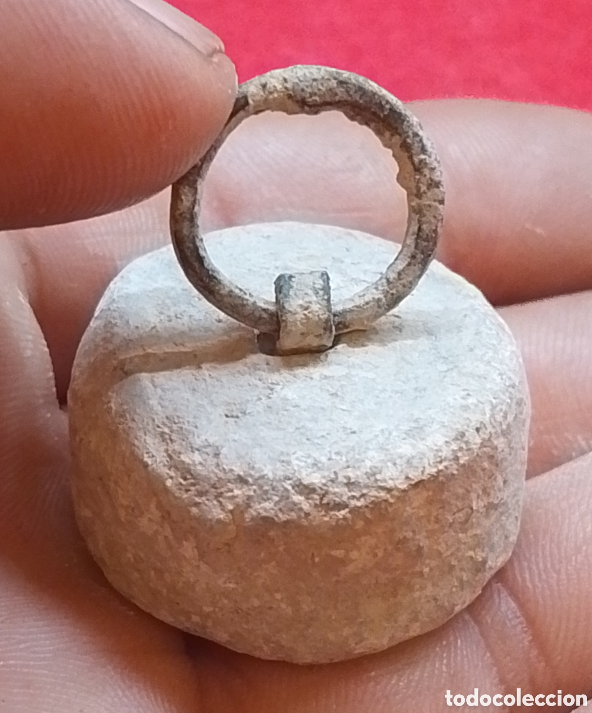 Antig&uuml;edades: Pesa romana de plomo con asa de bronce - Foto 2