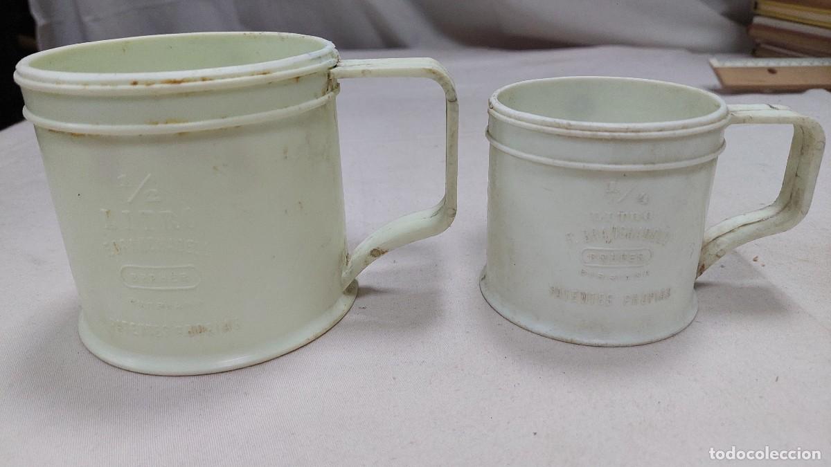 Antig&uuml;edades: Medidas de aceite E.branchadell Burriana 1/2 litro y 1/4