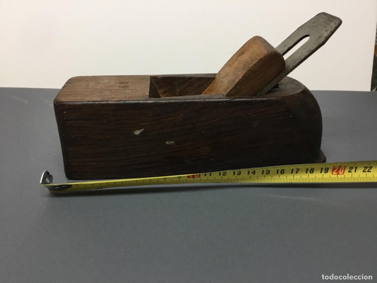 Antig&uuml;edades: HERRAMIENTA, CEPILLO O GARLOPA PARA MADERA, DE CARPINTERO O EBANISTA.
