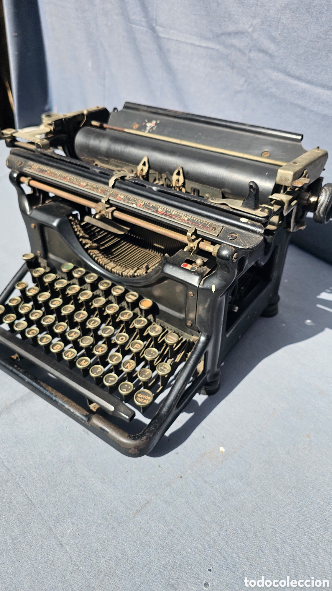 Antig&uuml;edades: Antigua m&aacute;quina de escribir Underwood